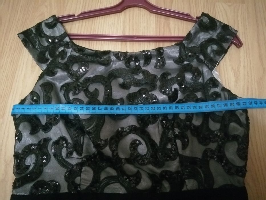 Платье вечернее выпускное нарядное в паетках ажурный рисунок