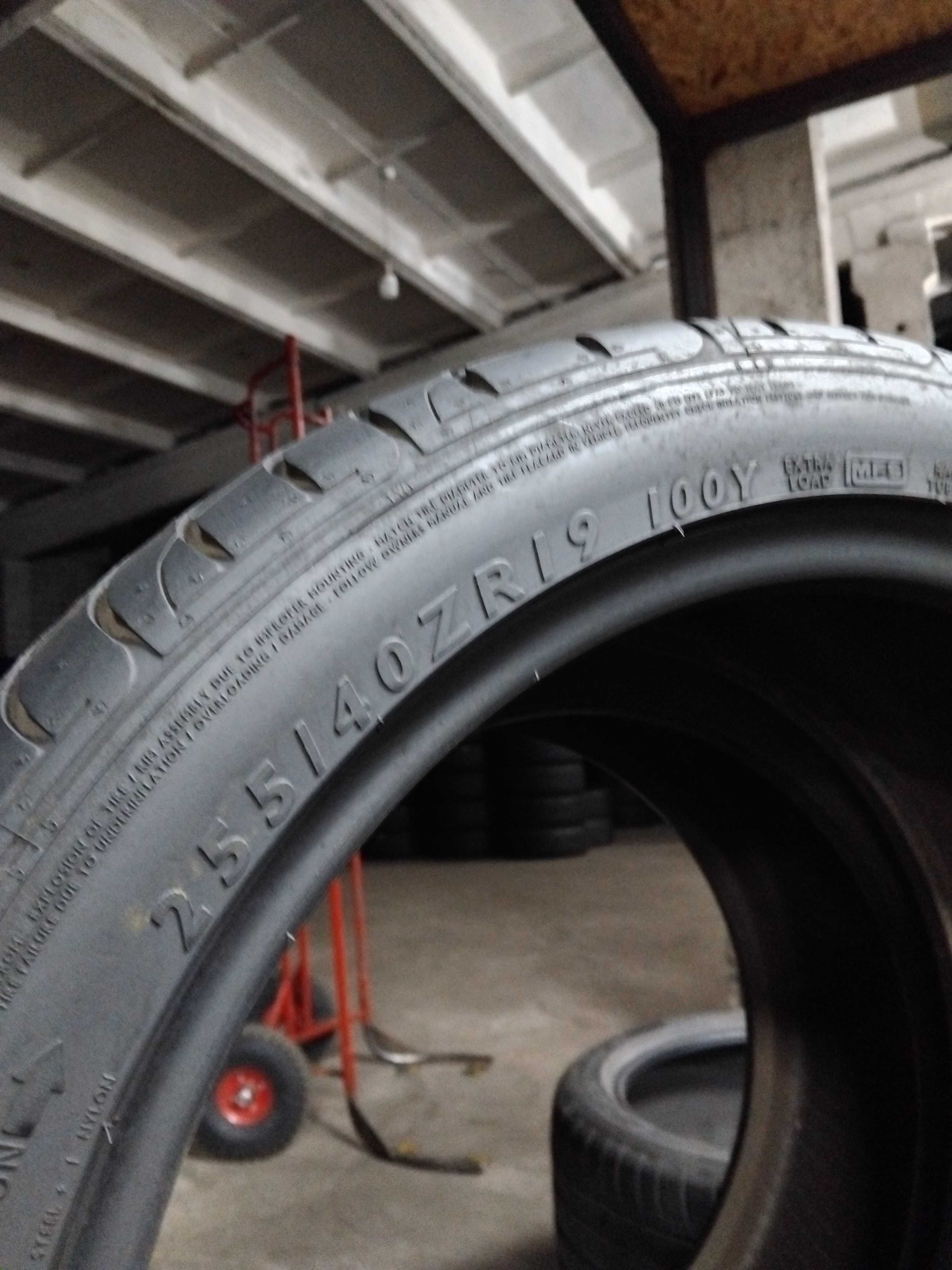 Шини бу 255/40 ZR19 Dunlop SP Sport 9000 Пара Літо