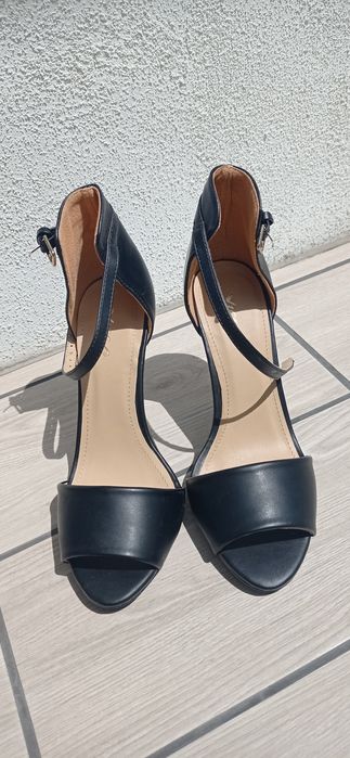 Szpilki na lato r.38