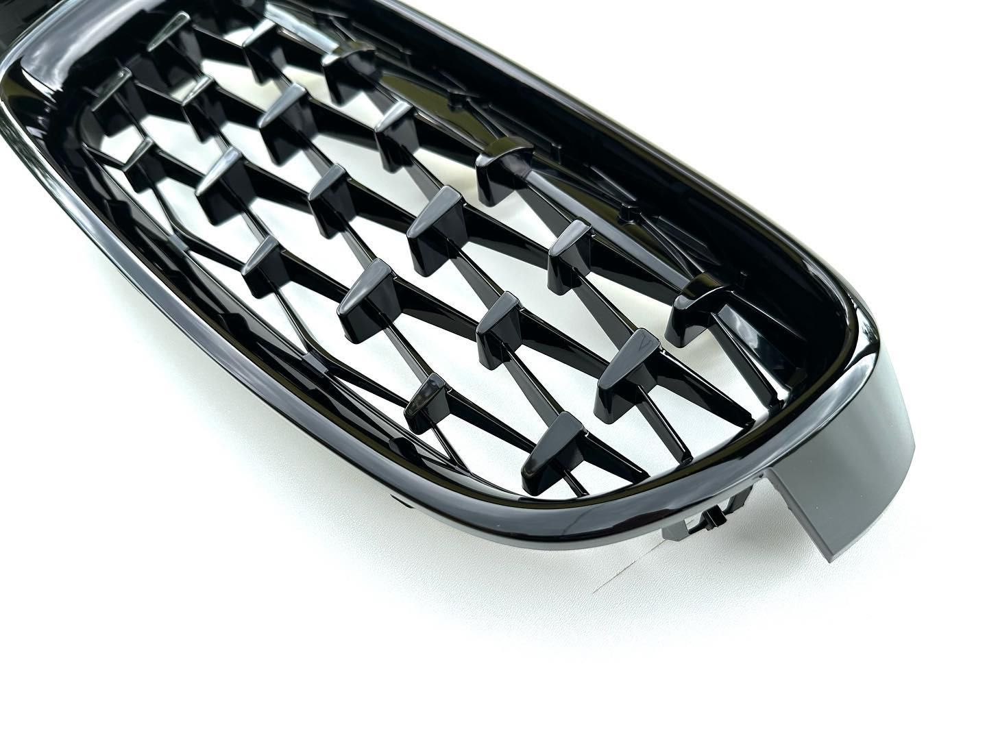 Решітка радіатора решетка ноздри БМВ BMW 3 F30 Ф30 2012-2018 diamond