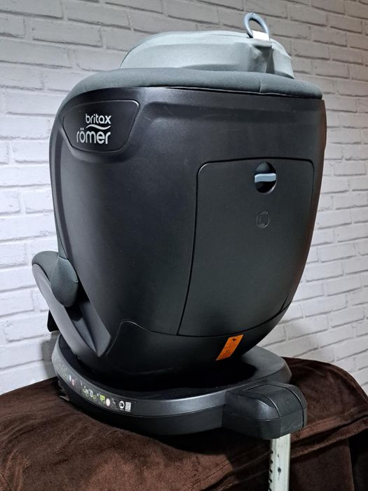 Fotelik obrotowy Britax Romer Dualfix 2R