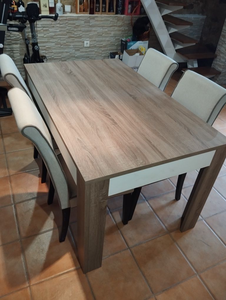 Mesa jantar c/4 cadeiras
