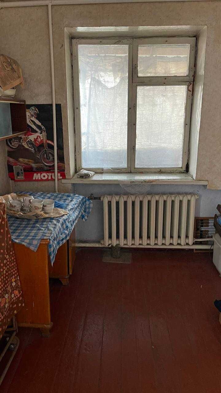 Продам просторную квартиру в крепком доме на Грушевского