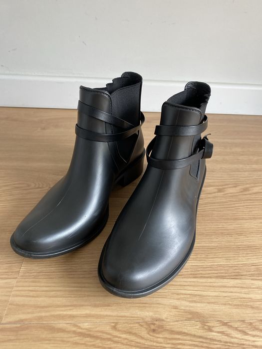 Bota Chelsea - Colcci - Preta