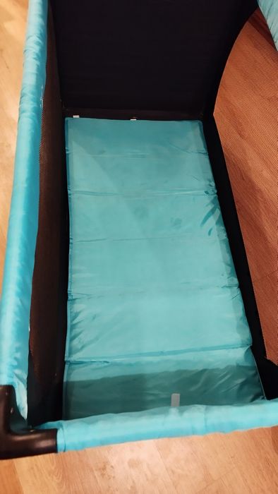 Łóżeczko turystyczne  skladane,kojec