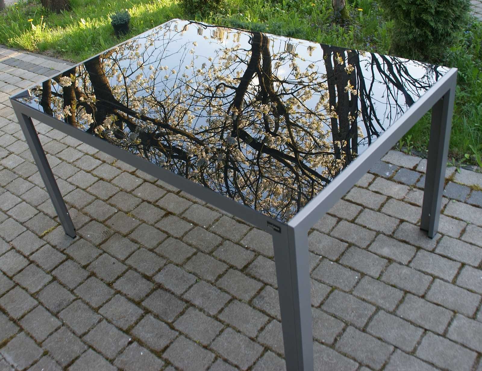 Aluminiowy stół ogrodowy 140 x 90 cm, z obracanym blatem, srebrny