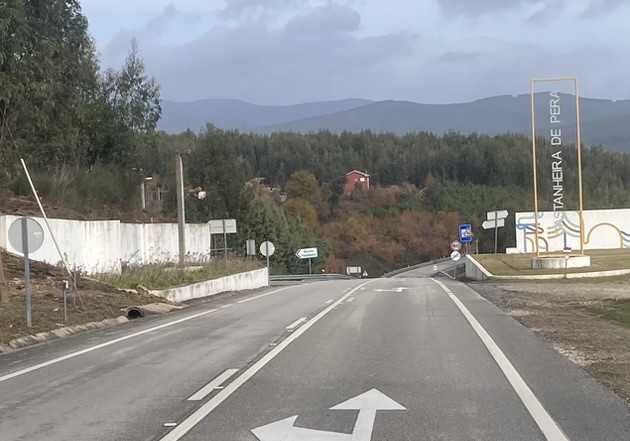 Moradia T2+2 Renovada/ Sale T2+2 Villa