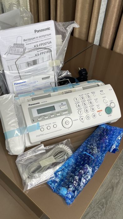 Телефон факс Panasonic KX-FP218UA