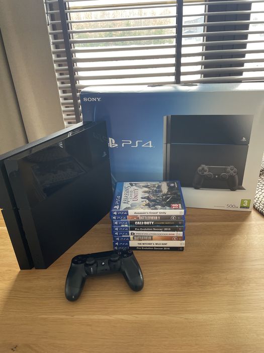 PS4 500 GB Jet Black