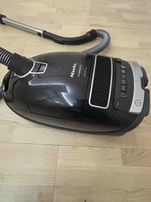 Пилесос Miele SGDF3 чорний обсидіан вживане