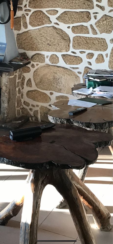 Mesas em madeira únicas