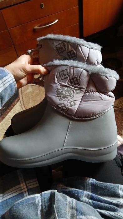 Сапожки для двору , галоші