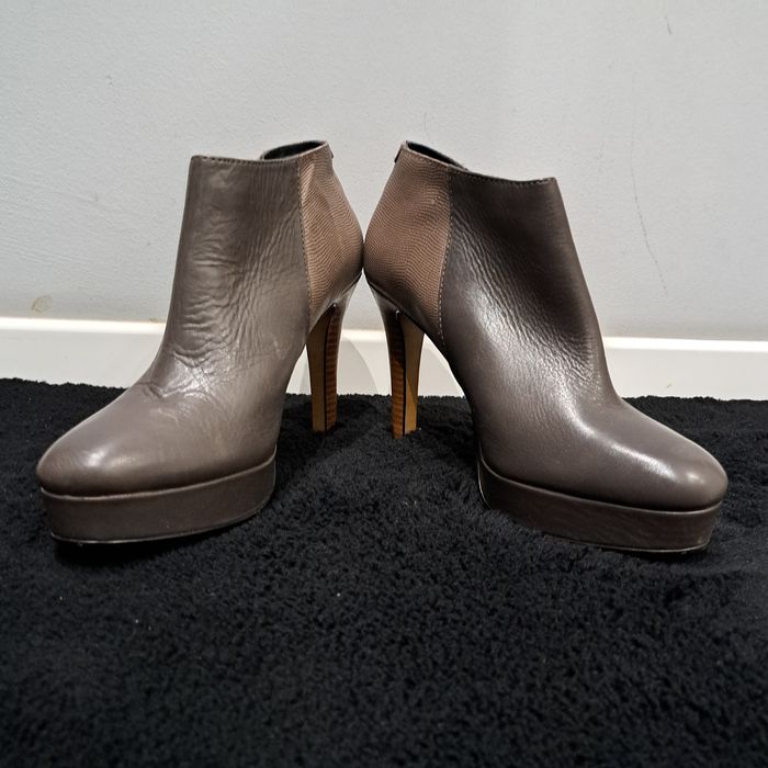 Botki Tommy Hilfiger, 38, buty za kostkę, buty na obcasie, 100% Skóra,