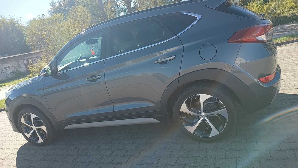 Hyundai Tucson 1,6 benyna 177 km