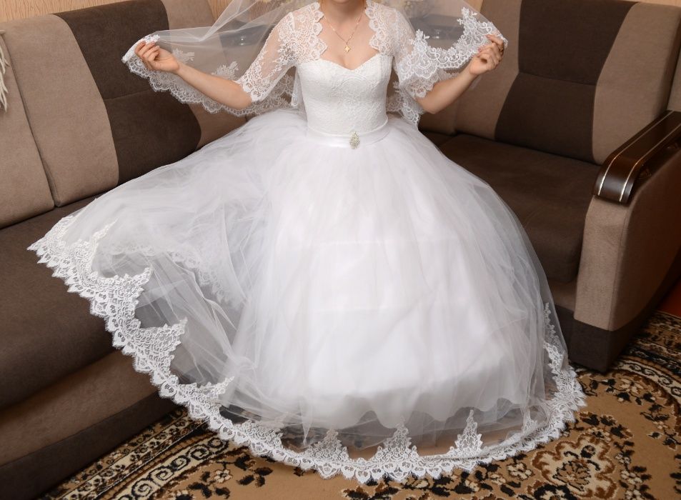 Весільне плаття