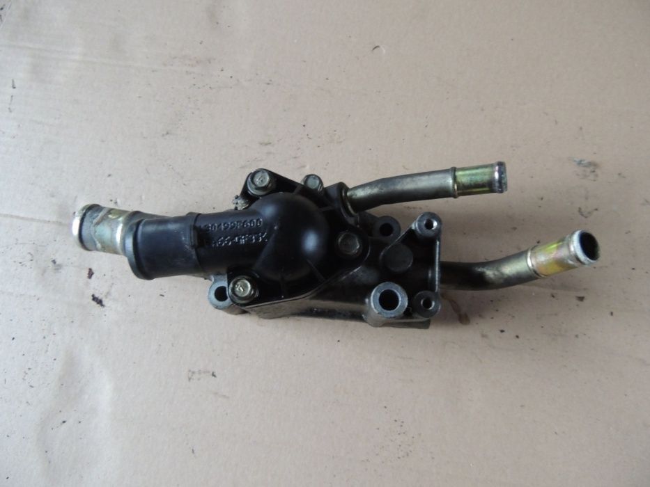 Termostat obudowa termostatu króciec wody Nissan Almera N16 1.5 1.8