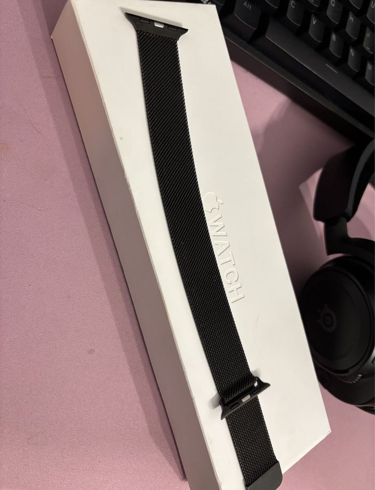 Apple Watch Series 9 w wersji GPS + Cellular, rozmiar 41 mm