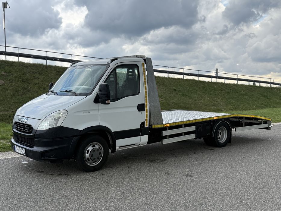 Usługi Autolawetą - tranport aut, maszyn,motocykli itp.