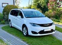Chrysler Pacifica Chrysler Pacyfica - niski przebieg, auto jak nowe