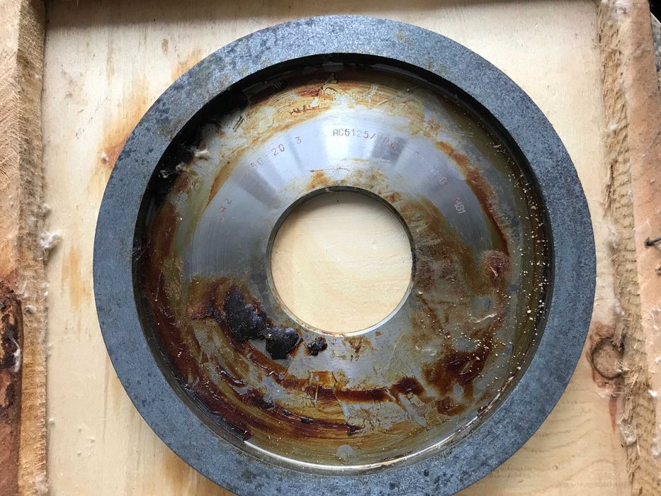 Круг 6А2 (плоский с выточкой) АС6 250*20*6*76 М1-01