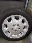 15 Felgi 8 loch z oponami. Mercedes w201 w124 w211