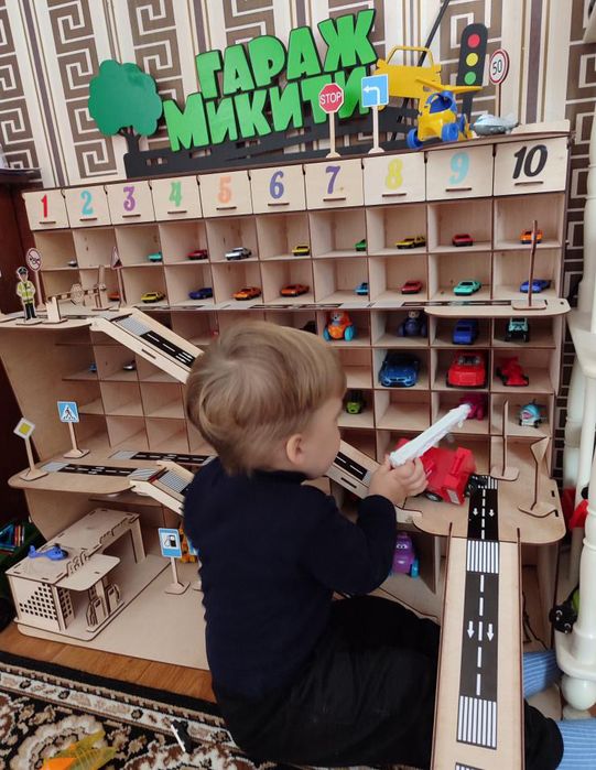 Паркинг гигант, Гараж для машинок, Парковка  для кинсмарт, 80 секцій