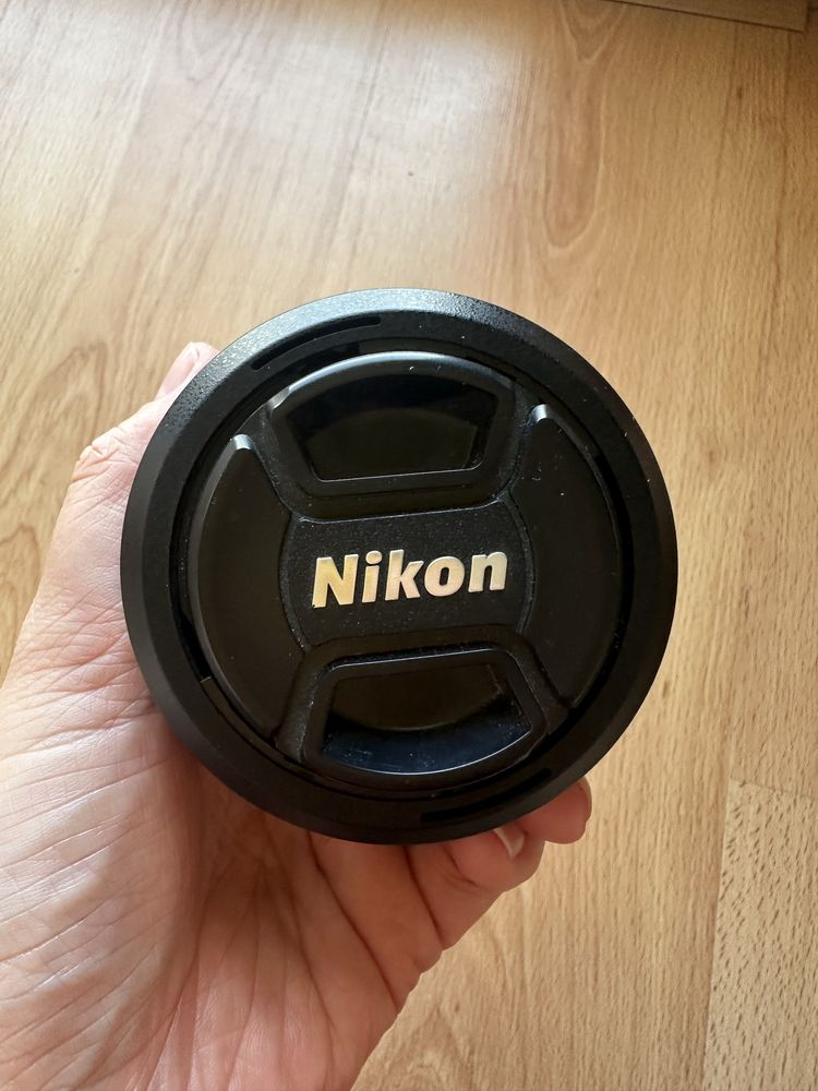 Nikon 35mm f/1.8G DX lens