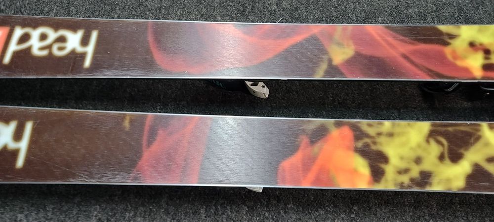 Freestyle 161 cm HEAD CADDY 81 twin tip