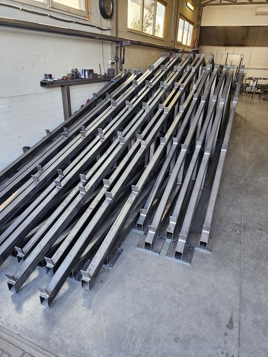 Hala magazyn garaż konstrukcja kratownice dźwigary slupy 10x20x4