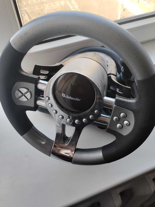 Игровые руль и пидали