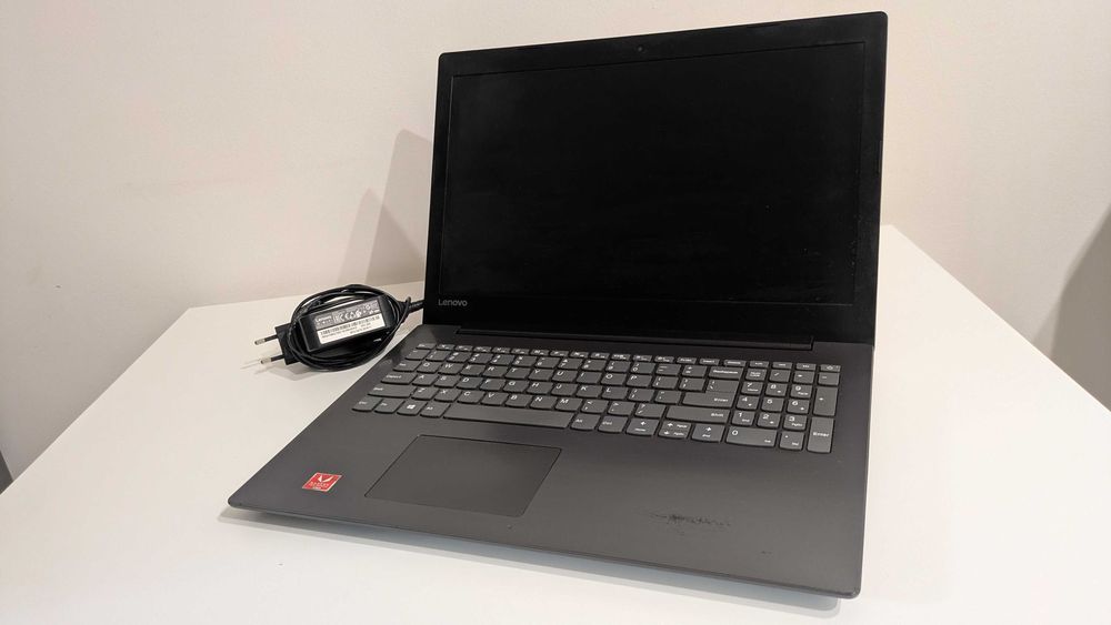 Laptop Lenovo z AMD Ryzen 7 – Wydajny, szybki i gotowy do pracy!