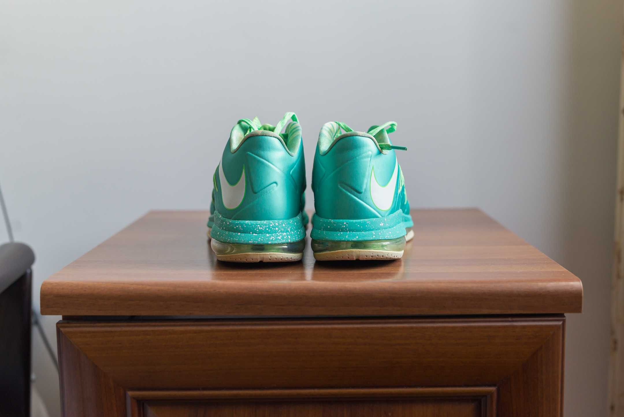 Buty Nike LeBron X Low "Easter" r. 45,5