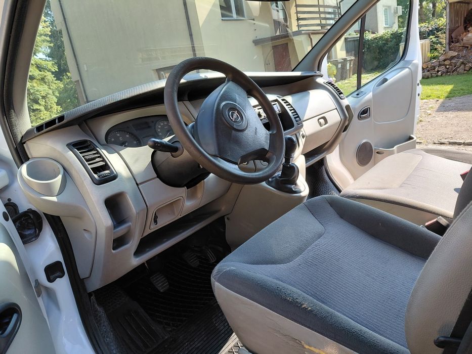 Opel Vivaro 2.0 07r 9osobowy