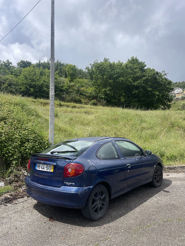 renault megane coupe 1400