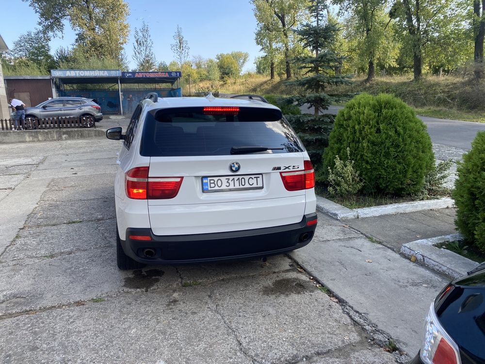 Продам хороший автомобіль BMW X5