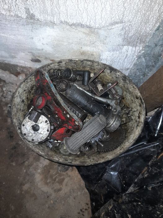 запчастин від мопеда Карпати восхода Верховина