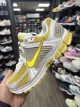 Оригінальні кросівки Nike  Zoom Vomero 5 HJ9607 700 Multicolore 39/40.