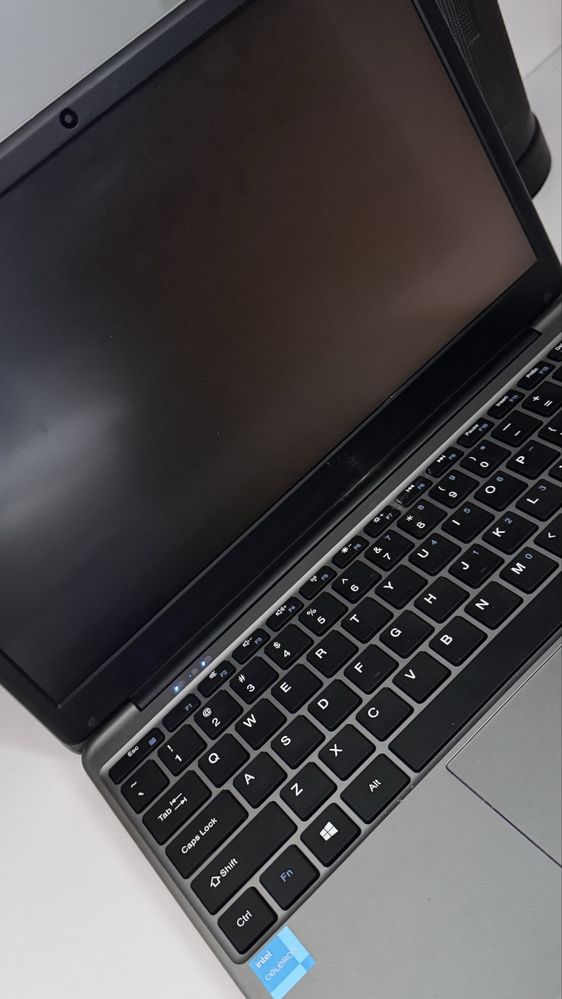 Chuwi HeroBook Pro 14,1" jak nowy.