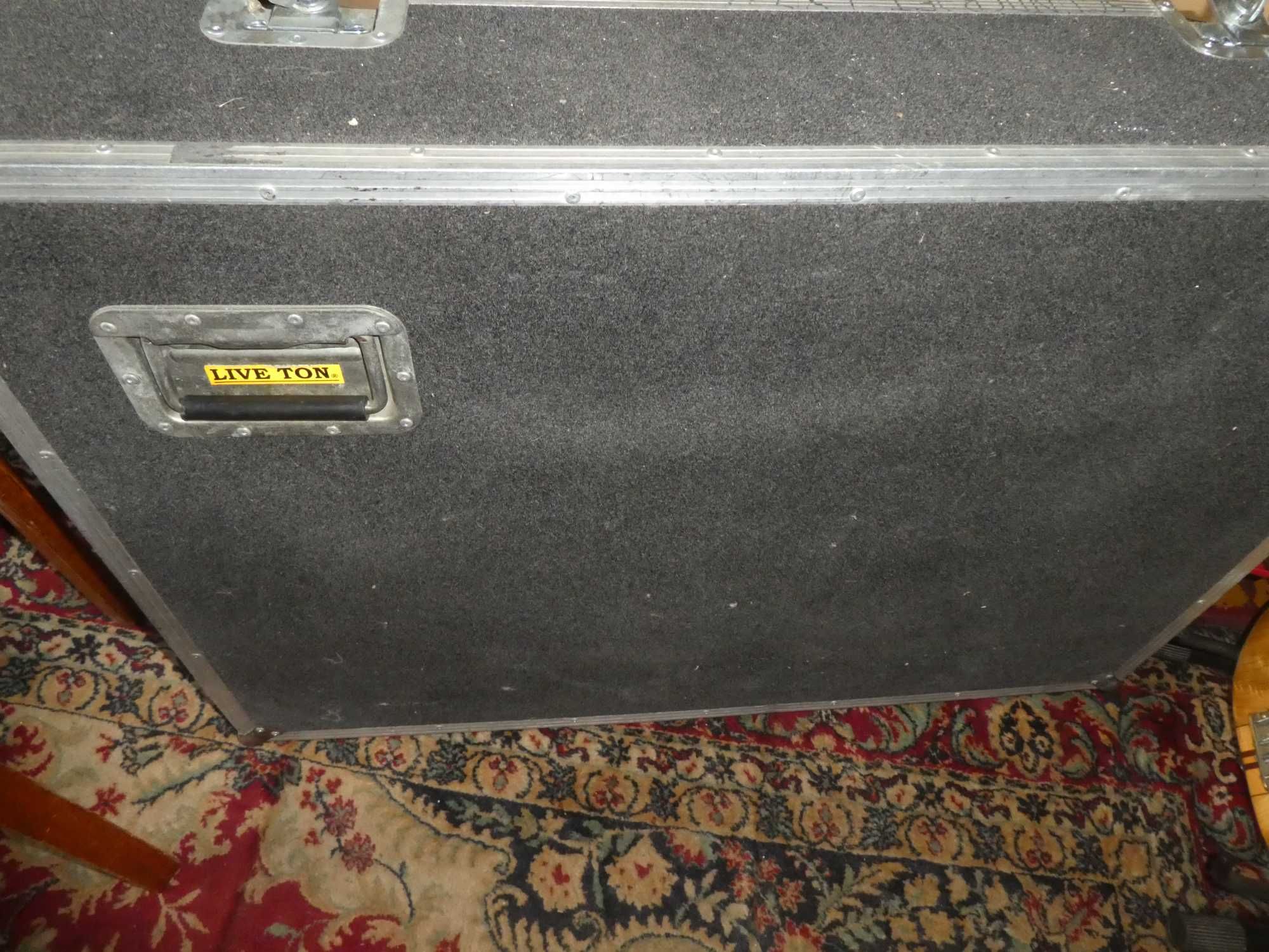 Mikser SOUNDCRAFT LX7 II plus case 24 kanały