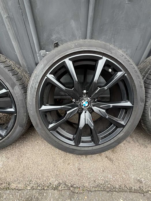 Koła zimowe BMW X7 M V Spoke 755M opony zimowe Pirelli Scorpion Winter