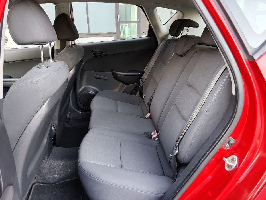 HYUNDAI I 3O 1.4 benzyna+LPG Klima Ekonomiczny Doinwestowany 2008/9r