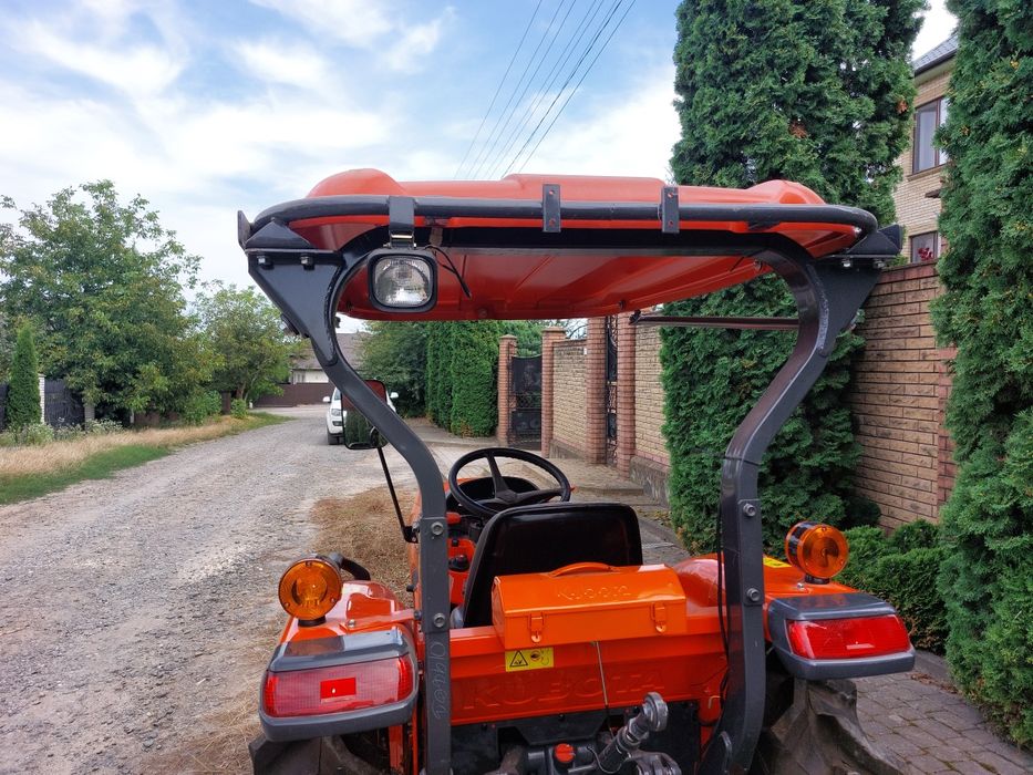 Трактор Kubota l3218