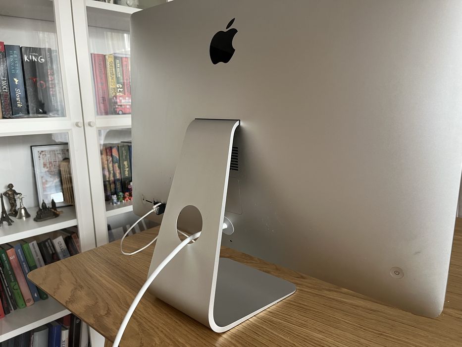 MacOS Catalina iMac Apple 27”