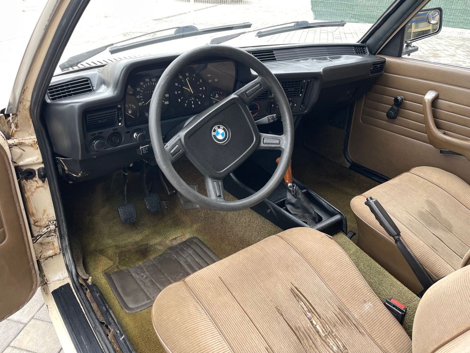 BMW 315 Е21 1983 год