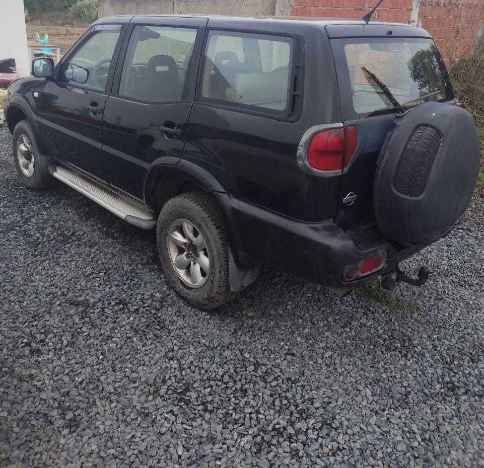 Nissan Terrano II 2.7 TDI (125cv) 7 lugares -  Viatura Nacional