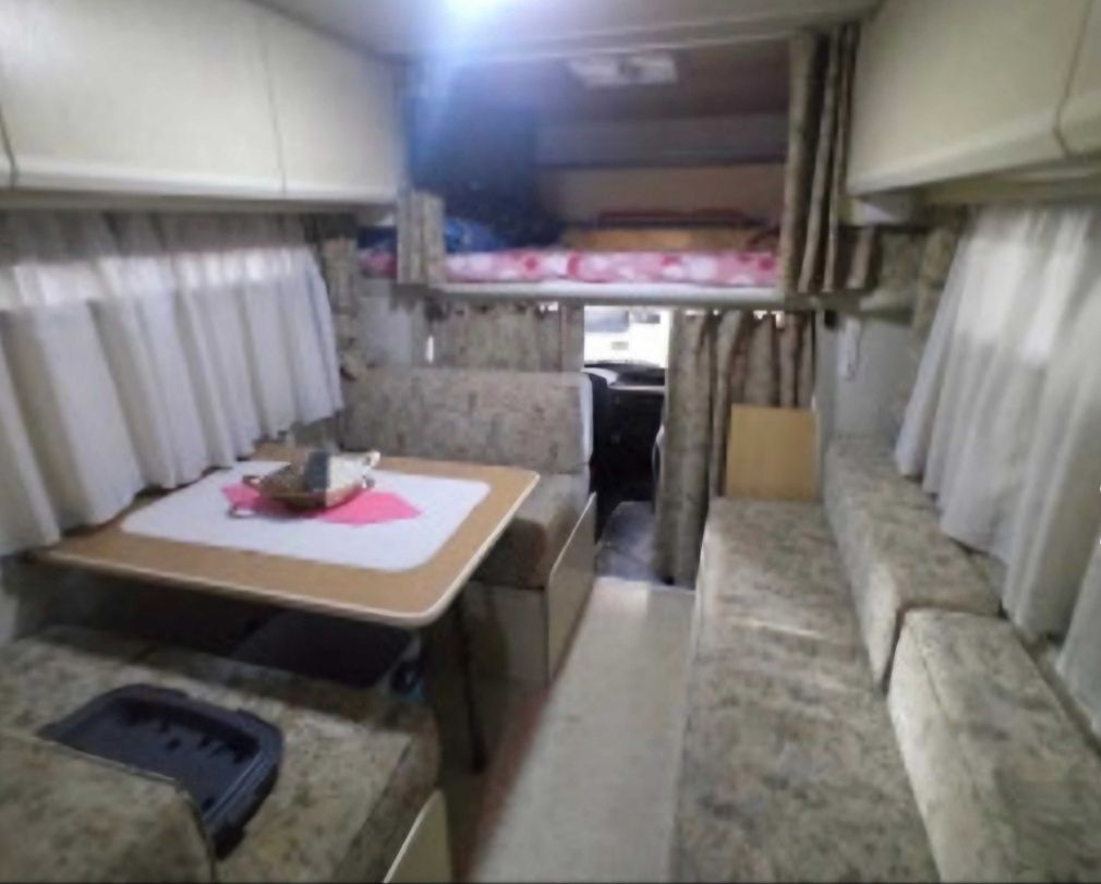 Aluga-se Autocaravana para férias