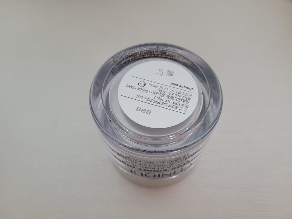 Słoiczek po kremie clinique Smart night 50ml