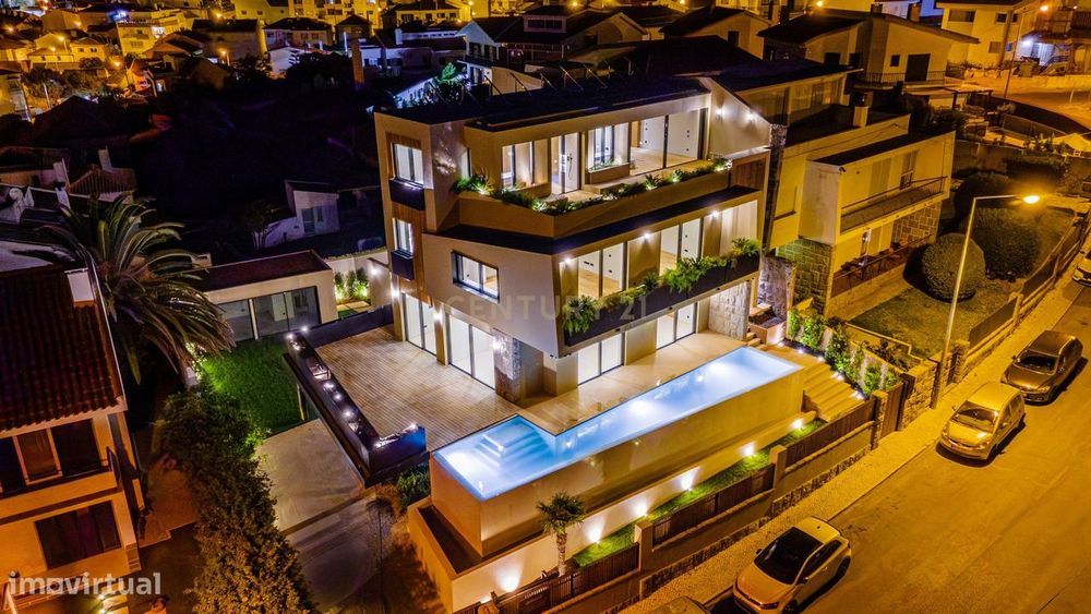Moradia T4 + T0 Independente — Alto da Parede, Cascais