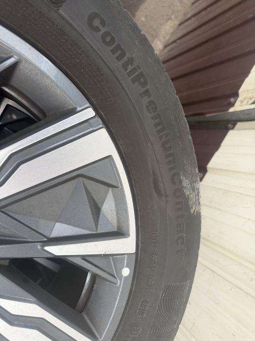 Продам літню гуму, покришки контенинталь!