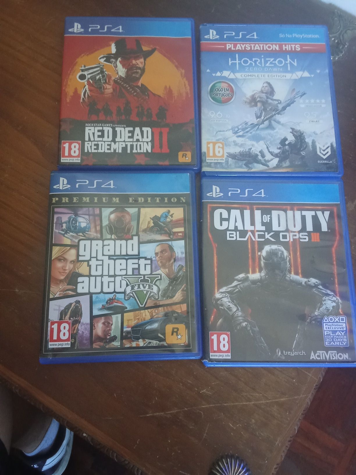 Ps4 con jogos  cumo nova
